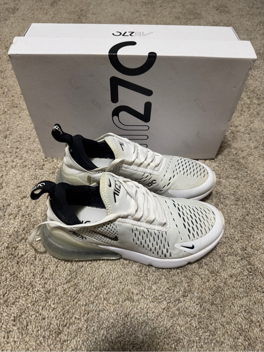 7.5 Women’s Nike Air Max 270 White/Black with box